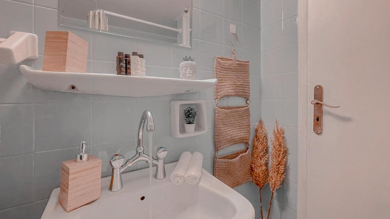 Boho Chic 2Br Apartment In The Center Of Афіни Екстер'єр фото